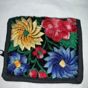 VINTAGE NINETIES NEW VELVET EMBROIDERED WALLET